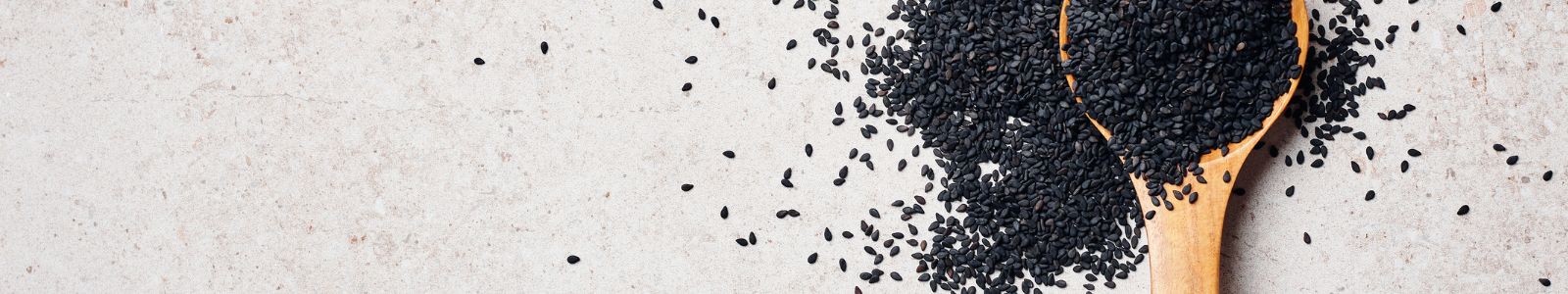 La Nigelle et le Miel : L’Or Noir et l’Or Doré de la Tradition Orientale