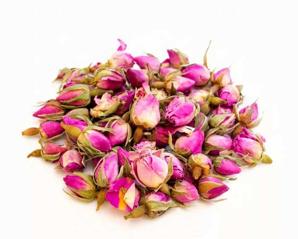 Boutons de rose séchés en vrac – fleurs aromatiques naturelles pour tisane ou soin du visage.