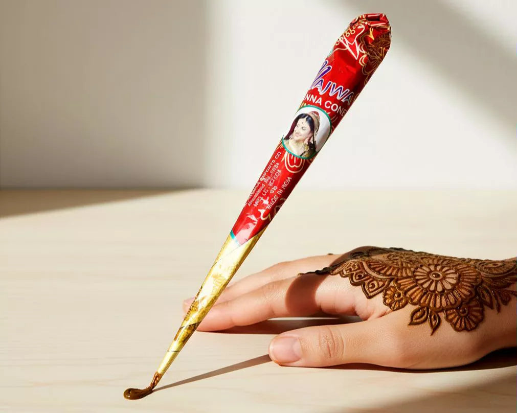 Henné en Cône Marron – Tatouage Éphémère Naturel Prêt à l’Emploi