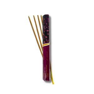 Assortiment de bâtons d’encens naturels – senteurs orientales et florales