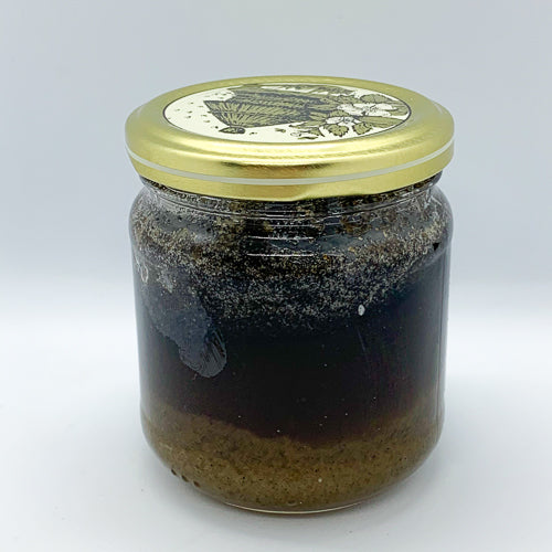 Pot de miel à la nigelle – préparation naturelle au miel brut et graines de nigelle moulues